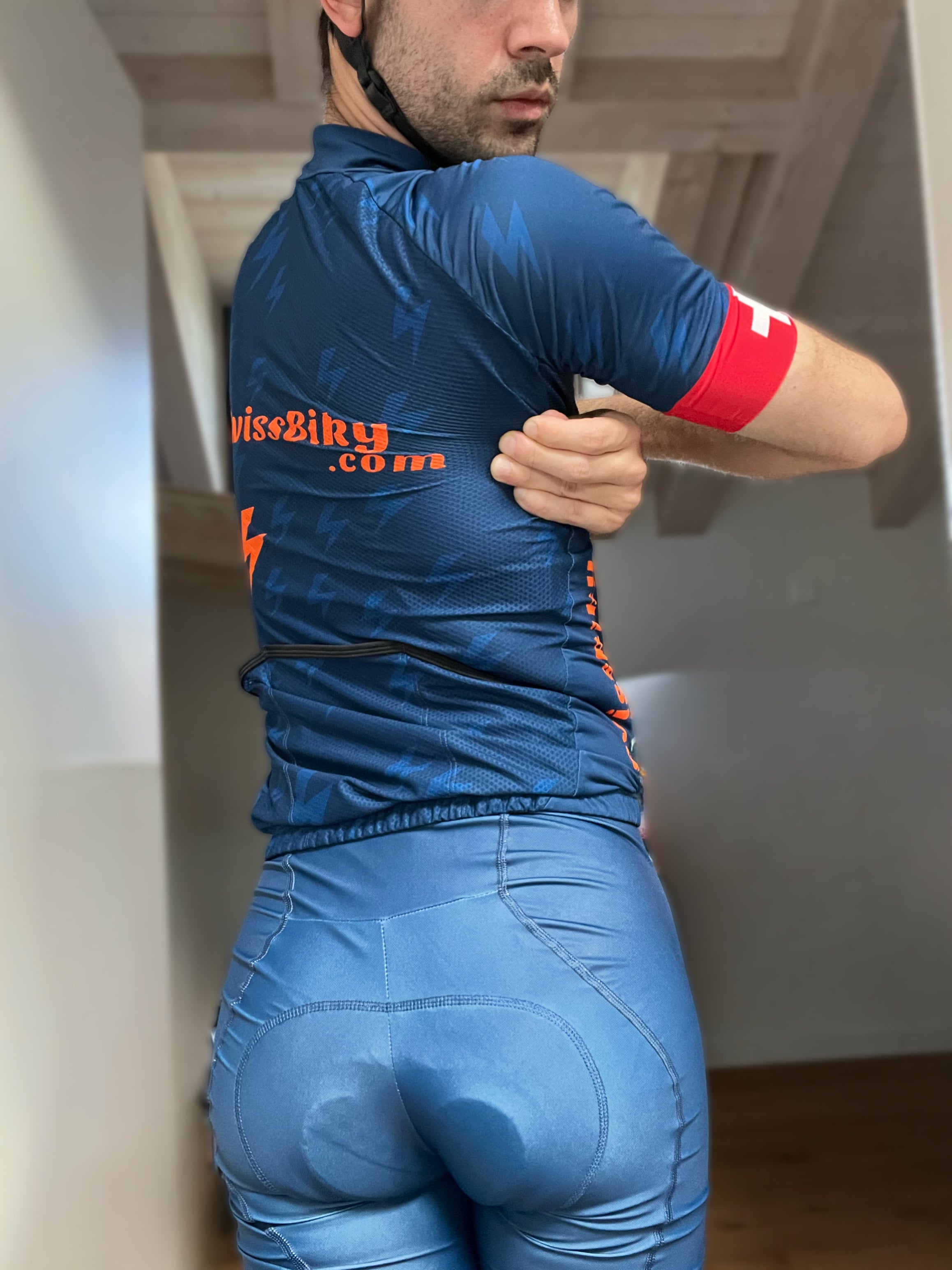 Tight lycra shop cycling shorts